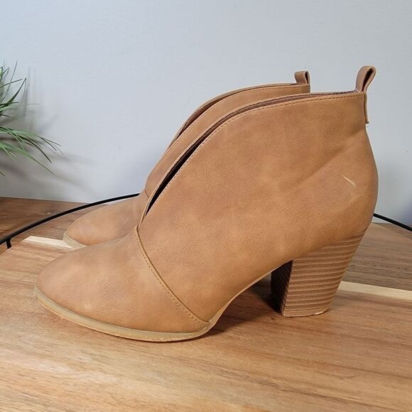 Weboo Slip on Ankle Boots Size 9 Contemporary Booties Vegan Leather - Picture 7 of 16